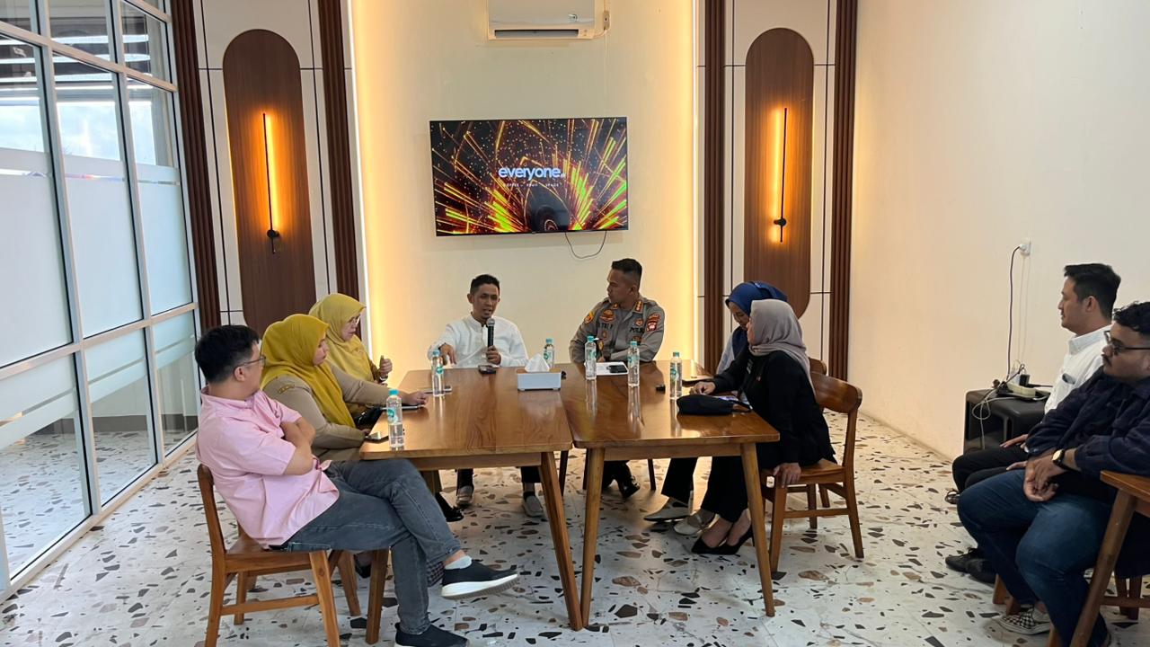 Kapolresta Pontianak Soroti Moralitas Generasi di Era Digital dalam Dialog Interaktif