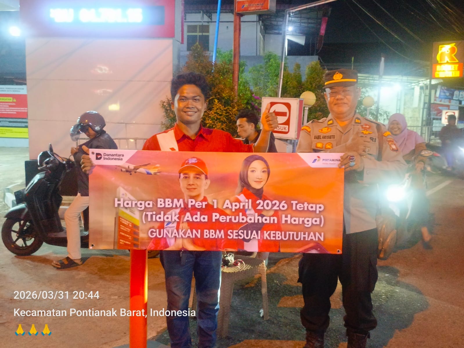 Antisipasi Kepanikan Warga, Polsek Pontianak Barat Lakukan Pengamanan SPBU dan Edukasi Masyarakat