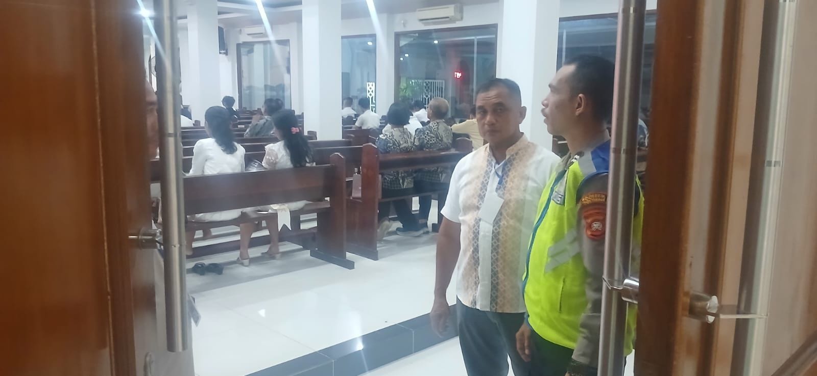 Amankan Ibadah Wafat Isa Al Masih, Polsek Pontianak Utara Siagakan Personel di Sejumlah Gereja