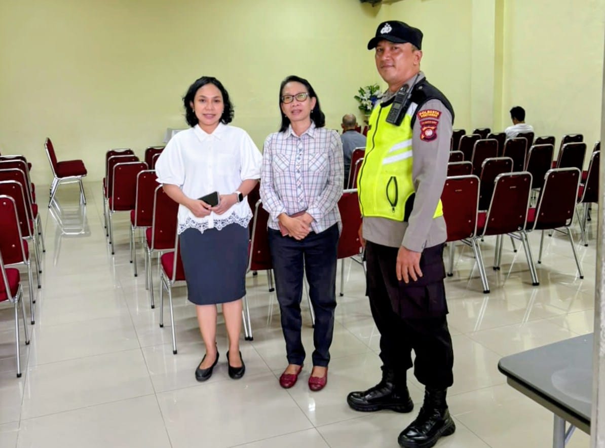 Personel Polsek Pontianak Kota Siaga Amankan Perayaan Minggu Paskah