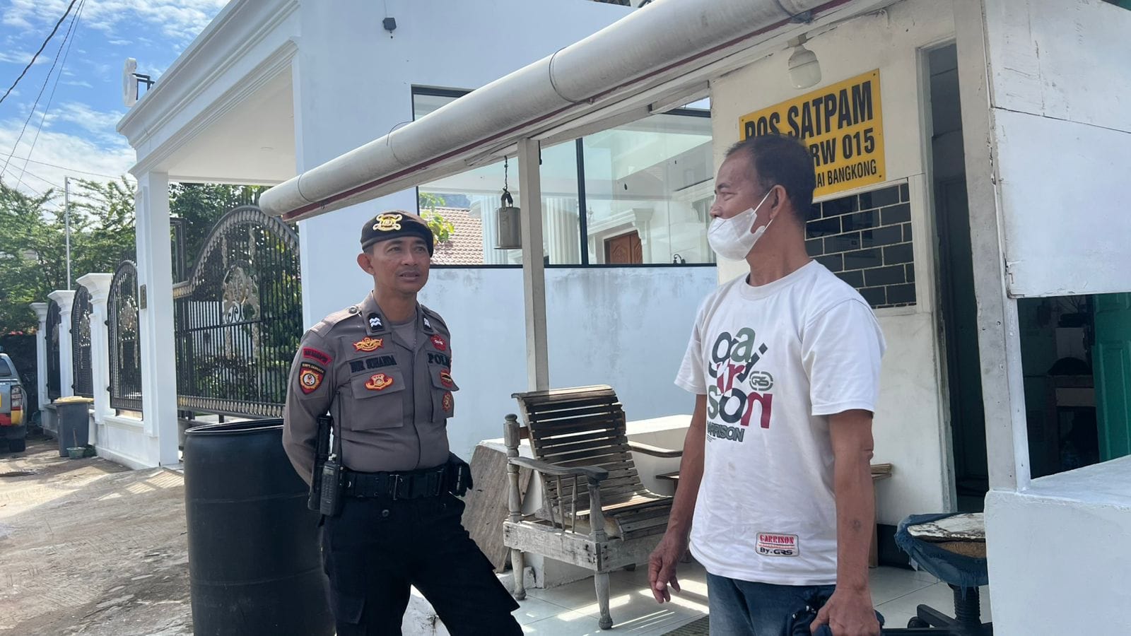 Rutin Sambangi Permukiman, Patroli Enggang Polsek Pontianak Kota Antisipasi Gangguan Kamtibmas