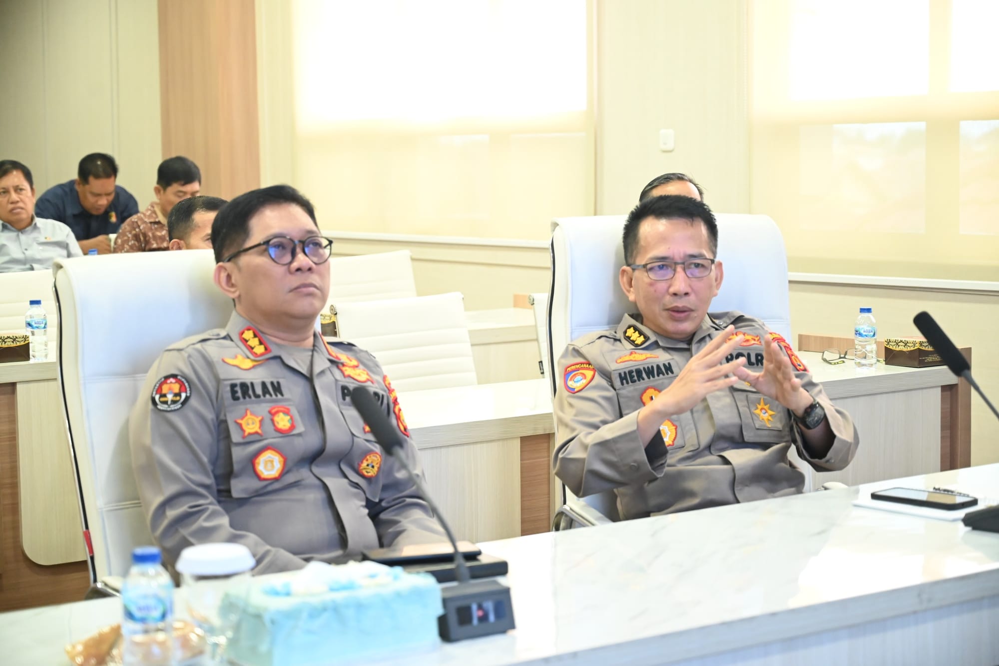 Polda Jambi Ikuti Dialog Penguatan Internal, Soroti Tantangan Penegakan Hukum di Era AI