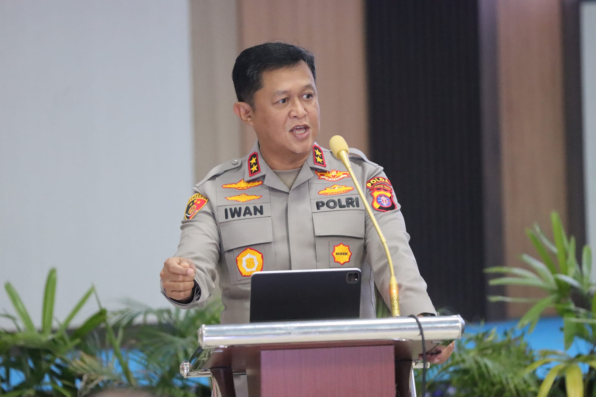 Kapolda Kalteng Soroti Profesionalisme dan Akuntabilitas dalam Anev Kamtibmas Triwulan I 2026