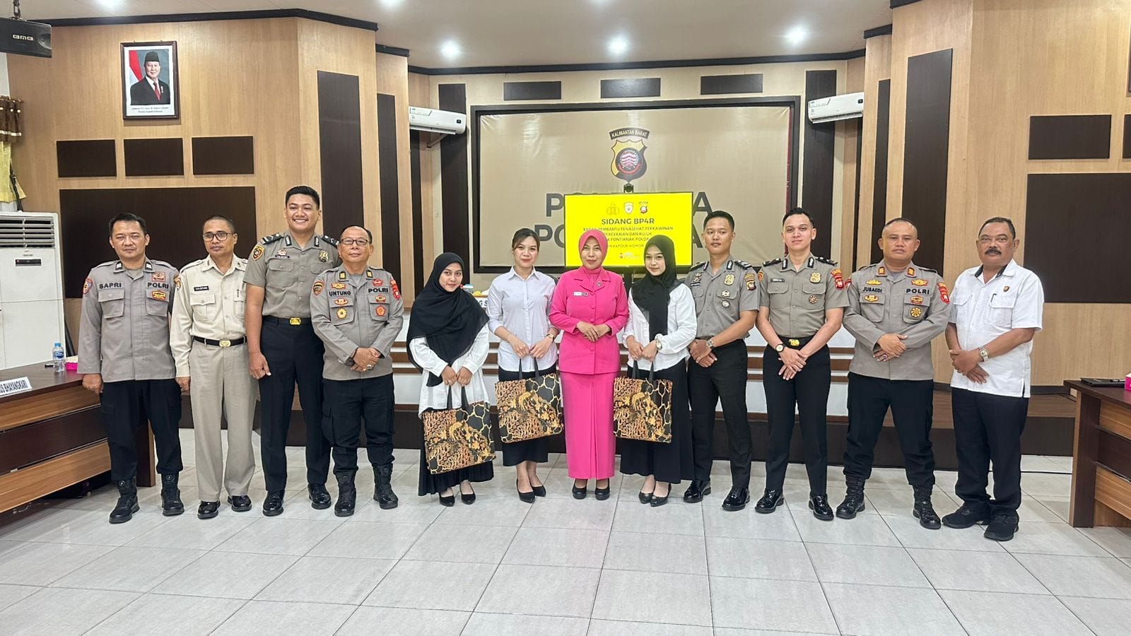 Pembinaan Internal Diperkuat, Bag SDM Polresta Pontianak Laksanakan Sidang BP4R bagi Personel