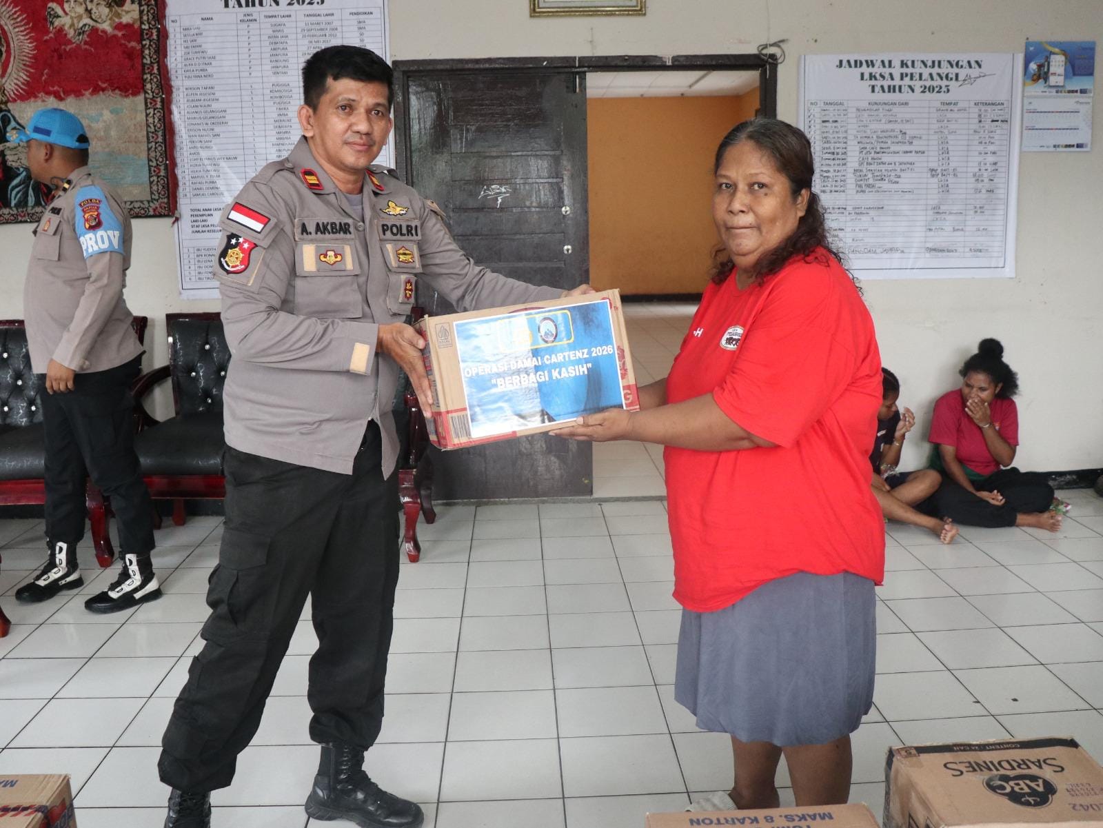 Satgas Damai Cartenz Gelar Bakti Sosial di Panti Asuhan, Wujudkan Kepedulian bagi Anak-Anak Papua