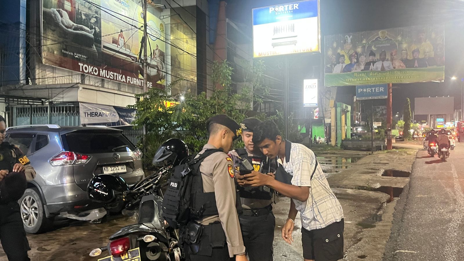 Patroli Enggang Polresta Pontianak Sigap Tindaklanjuti Laporan Warga via Call Center 110