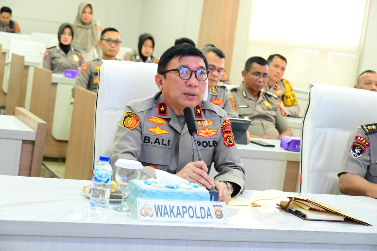 Pelatihan Public Speaking Call Center 110, Polda Jambi Asah Kualitas Layanan dan Respons Cepat ke Masyarakat