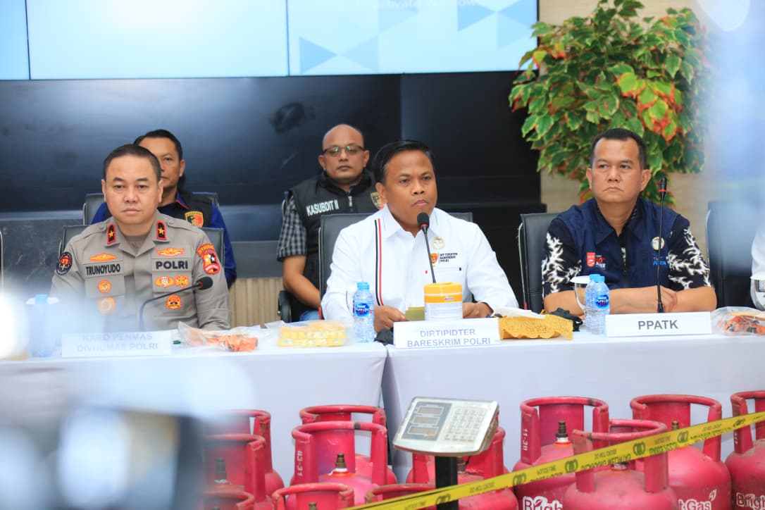 Polri Ungkap 330 Tersangka Penyalahgunaan BBM dan LPG Subsidi dalam 13 Hari