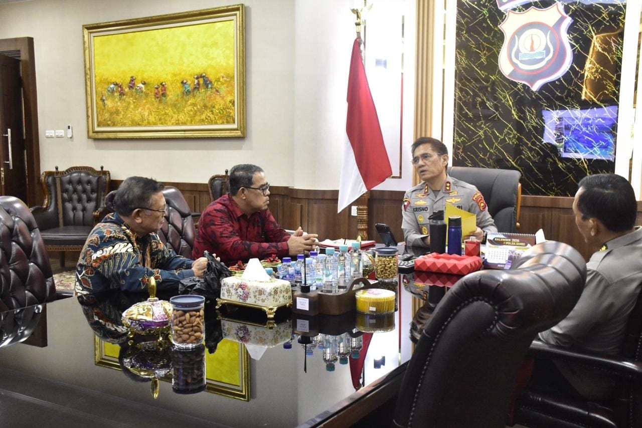 Kapolda Jambi Terima Audiensi Pendeta Waslen, Perkuat Silaturahmi dan Sinergi