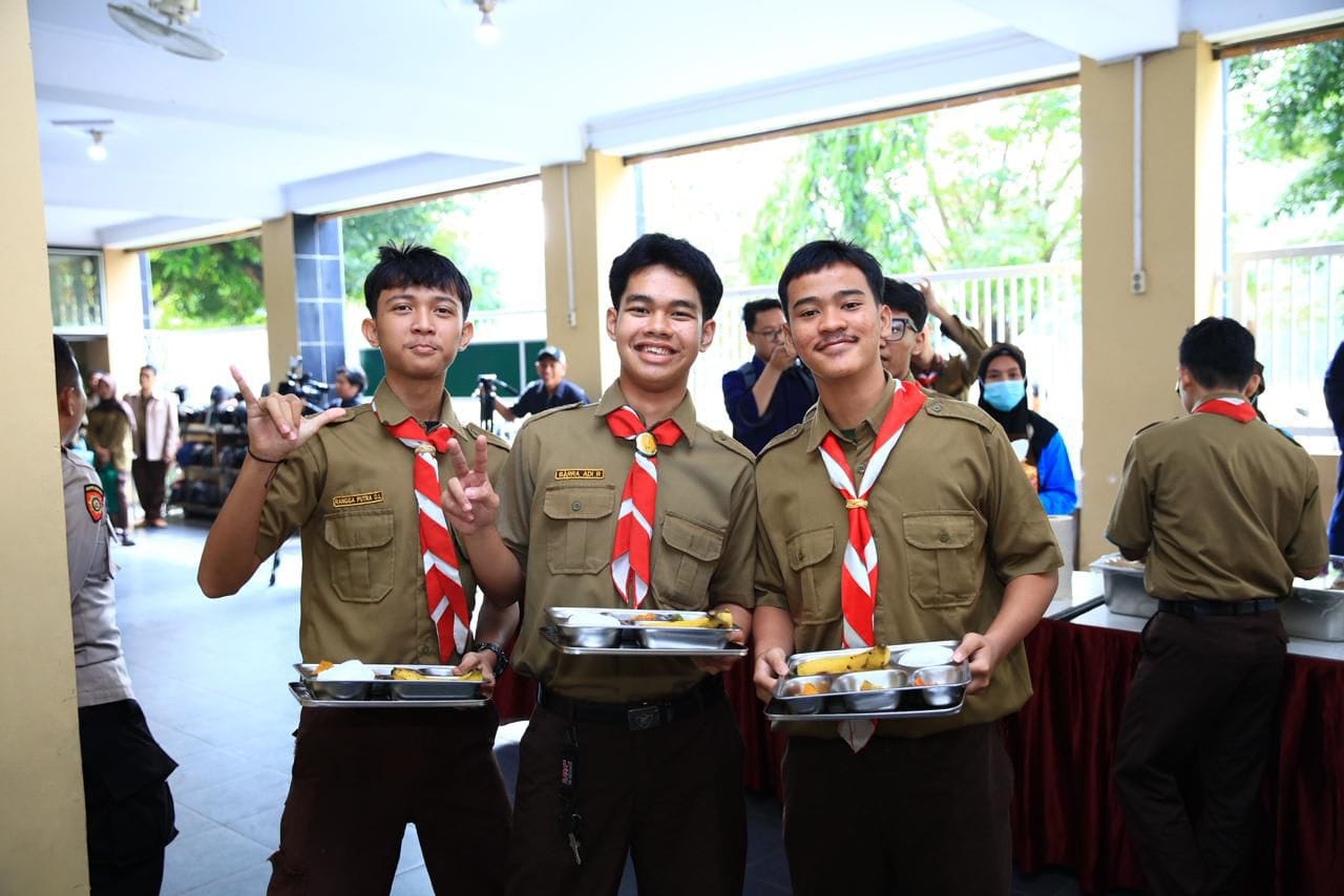 Polri Terapkan Sistem Prasmanan di SPPG, Perdana Digelar di Pejaten