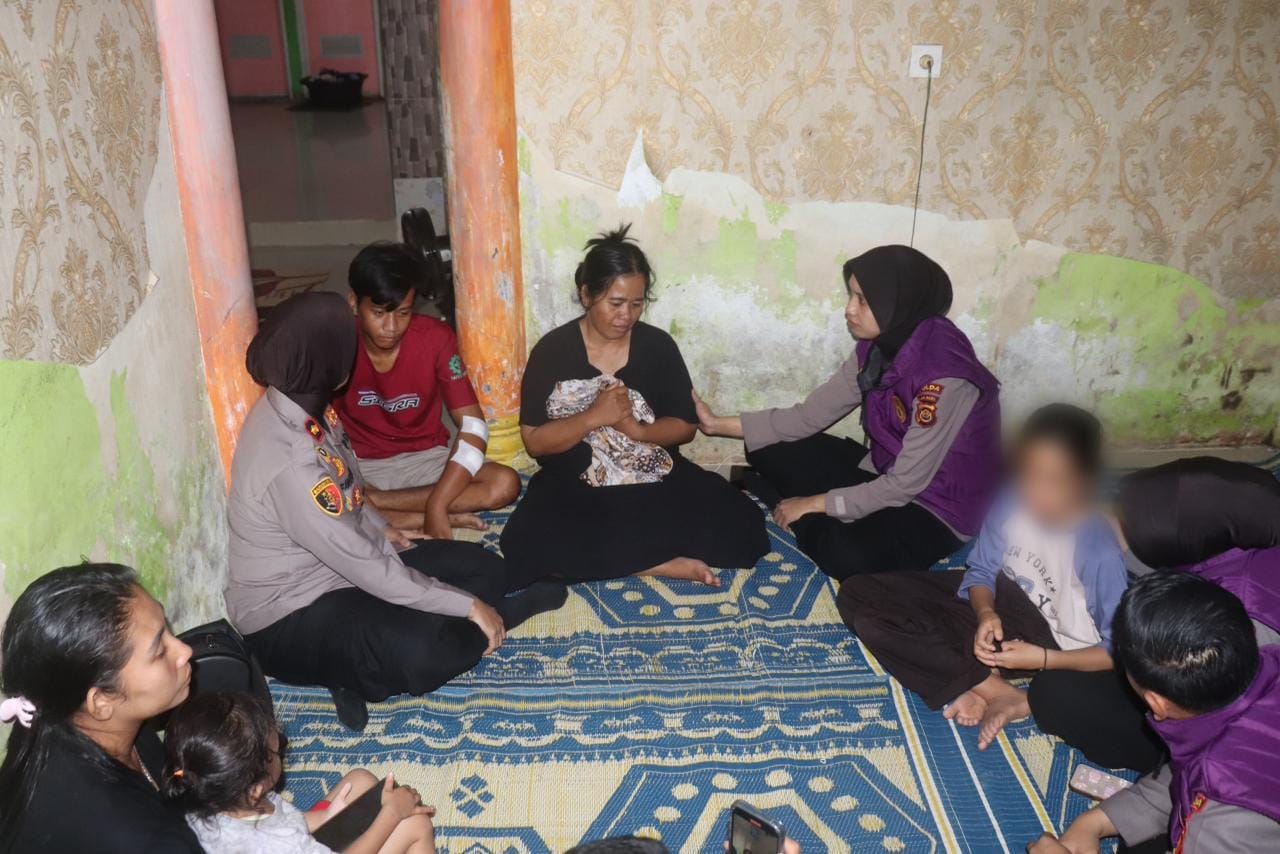 Polda Jambi Lakukan Pendampingan Trauma Anak Pasca Insiden Tragis Sang Ayah