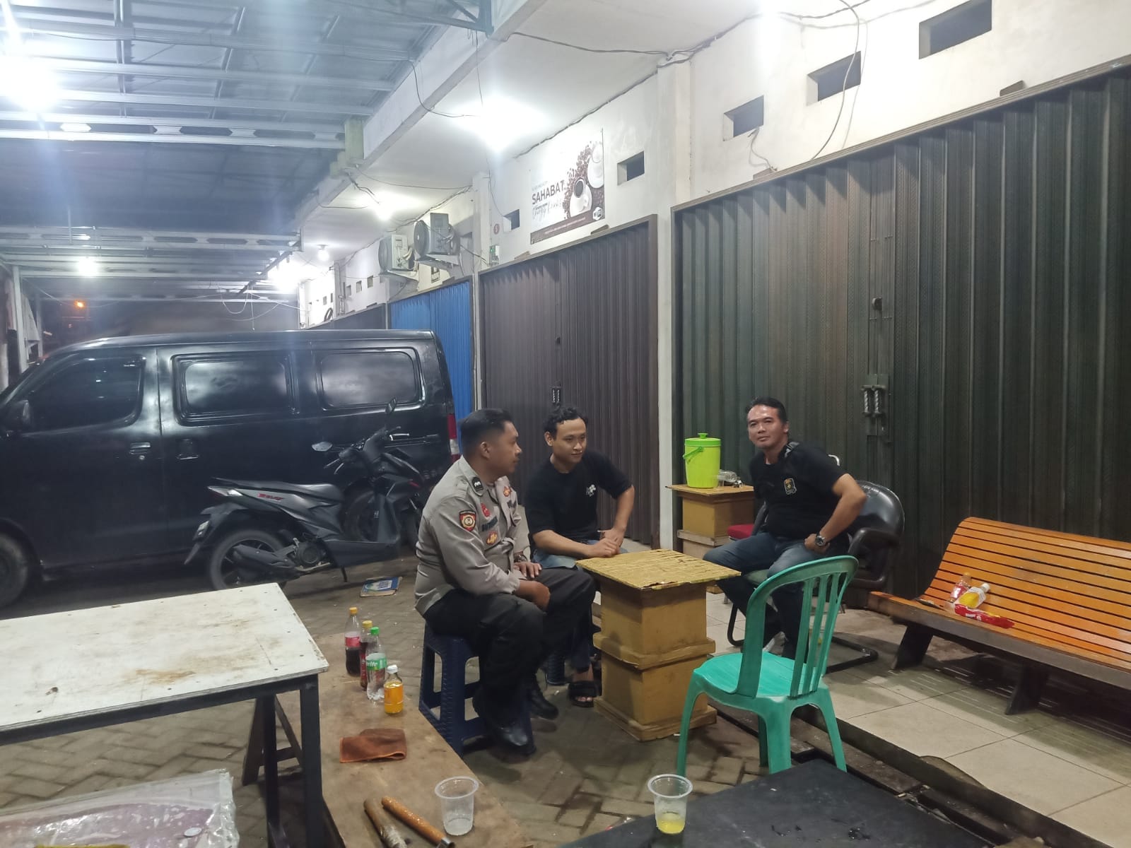 Personel Enggang Polsek Pontianak Barat Intensifkan Patroli Malam Demi Jaga Kondusivitas Kamtibmas