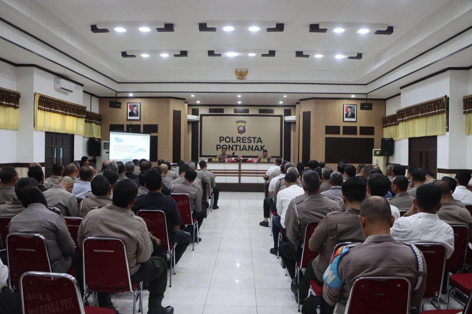 Kapolresta Pontianak Beri Arahan Strategis dan Evaluasi Kinerja Perwira