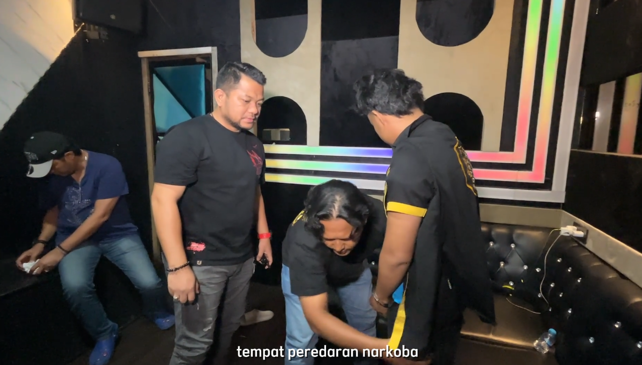 Tak Hanya Ekstasi, Phantom KTV Diduga Edarkan Miras Ilegal! Bea Cukai Turun Tangan