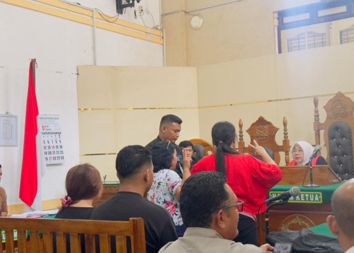 Keluarga Glendito dan Riski Beberkan Permintaan Rp250 Juta di Sidang Prapid Persadaan Putra