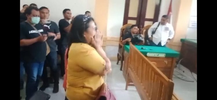 Pecah Tangis Orang Tua Korban, Hakim Putuskan Menolak Permohonan Prapid PS di PN Medan