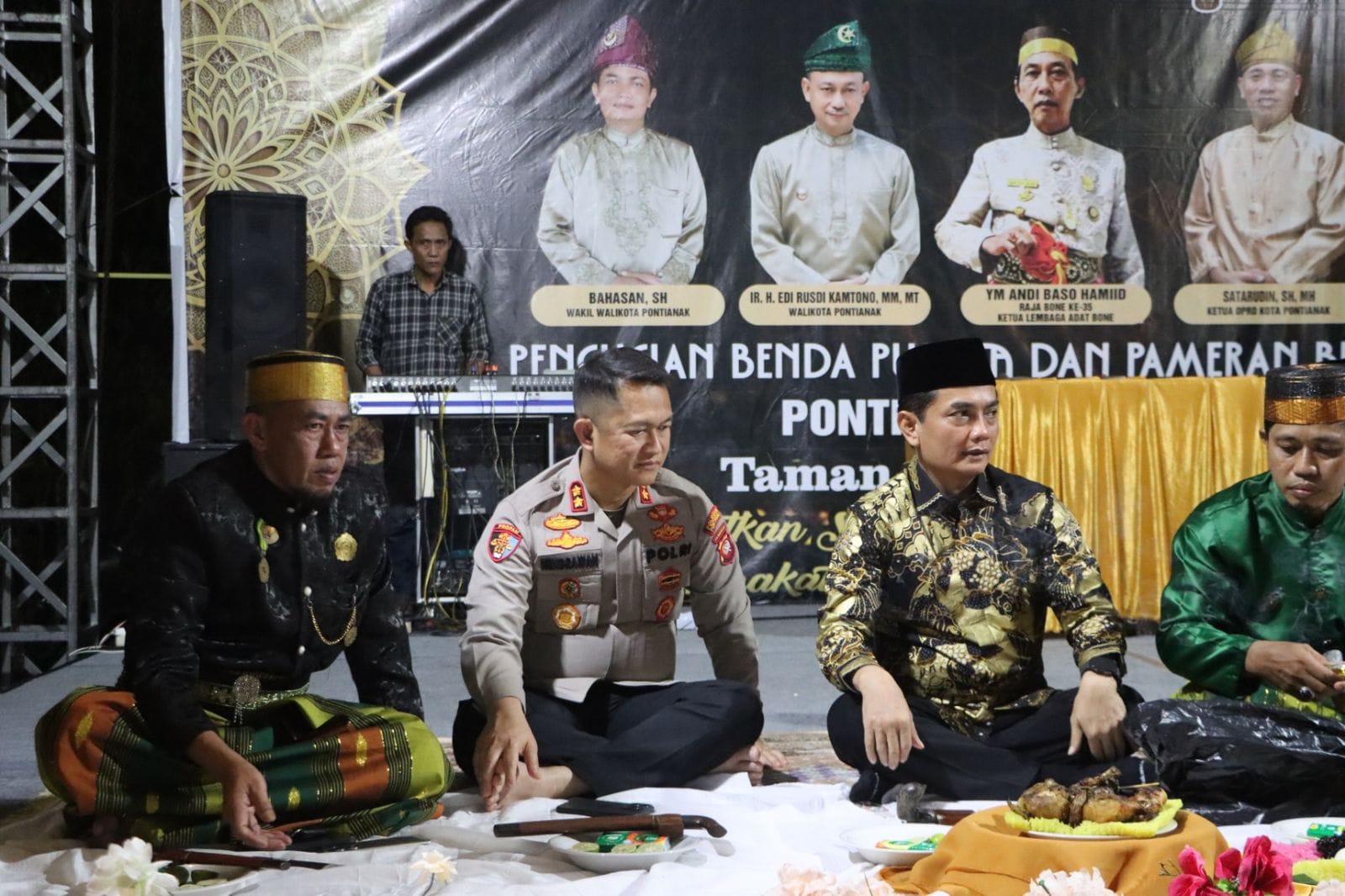 Meriah di Alun-alun Kapuas, Wakapolresta Pontianak Hadiri Festival Mattopang 2026