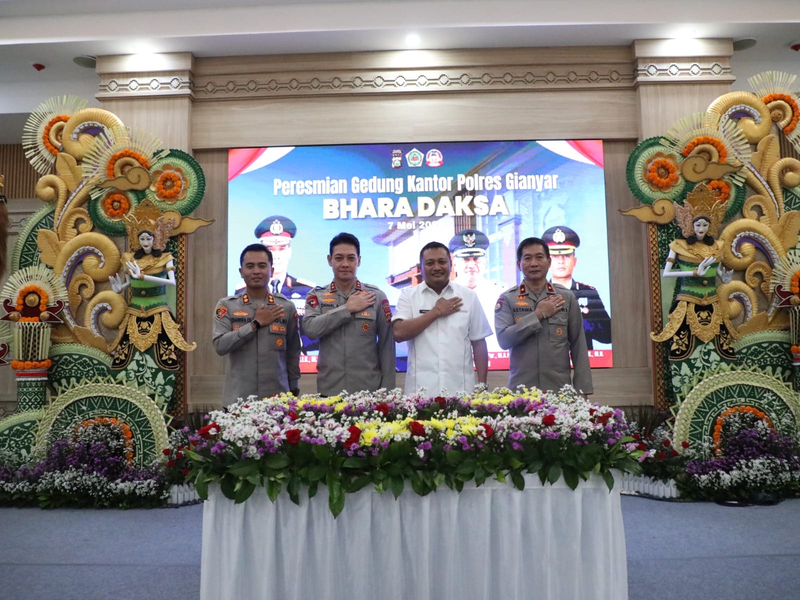 Kapolda Bali Resmikan Gedung “Bhara Daksa” Polres Gianyar Sebagai Penguatan Pelayanan Presisi