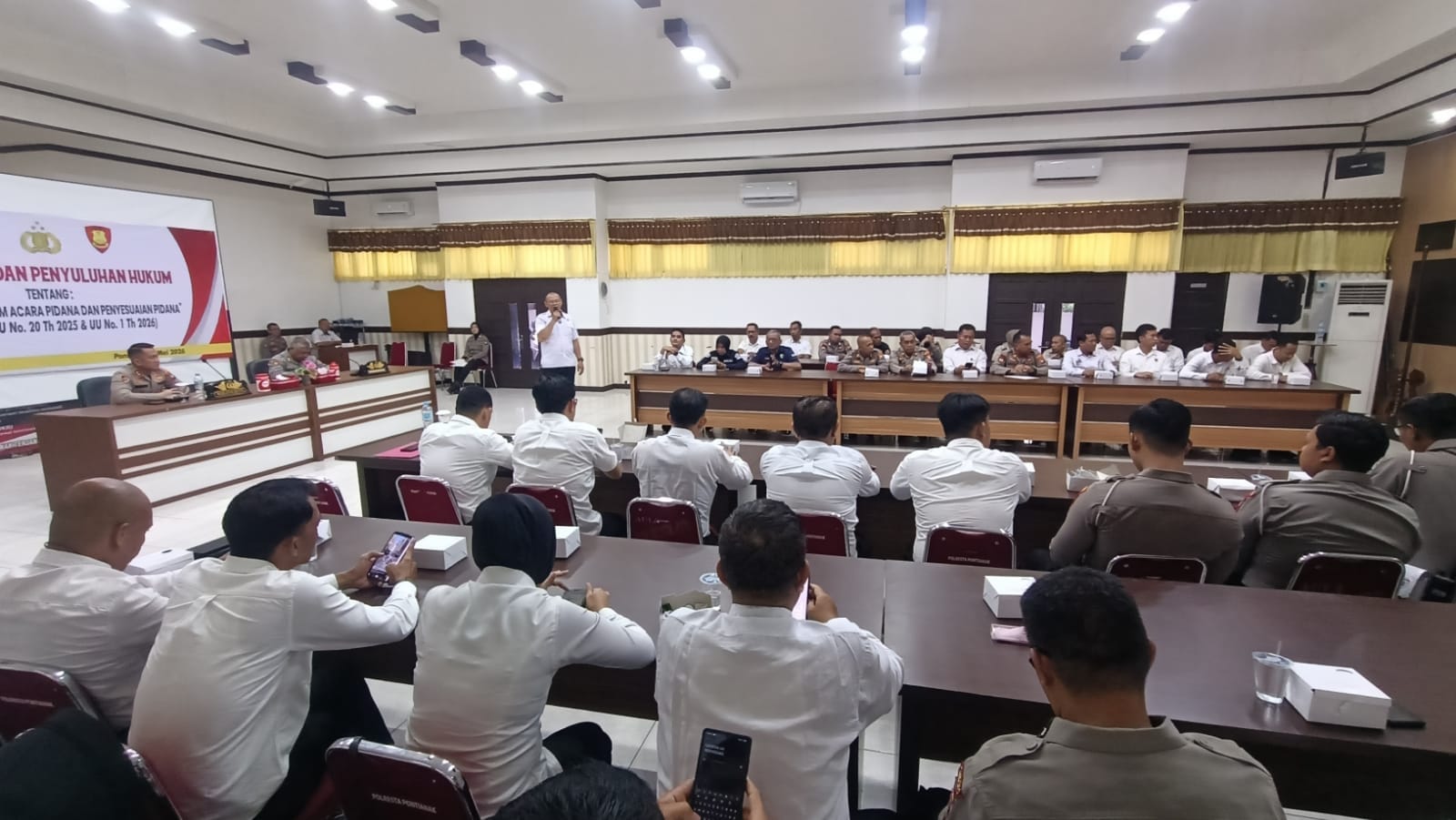 Personel Polresta Pontianak Terima Sosialisasi Hukum dari Bidkum Polda Kalbar