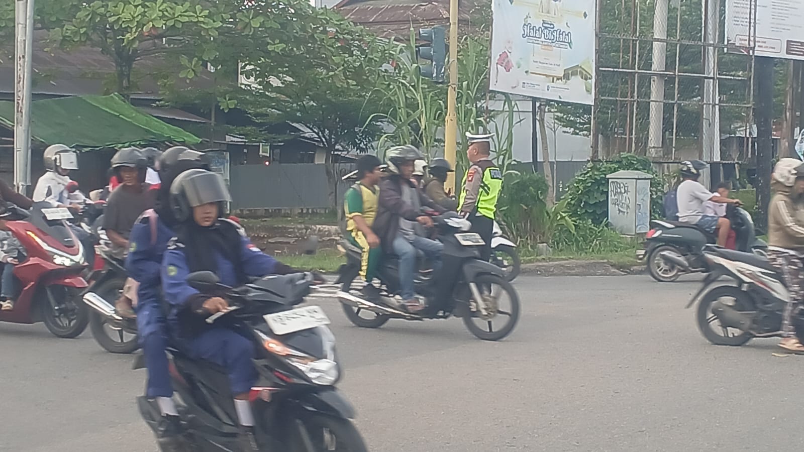 Tingkatkan Kesadaran Berkendara, Unit Lantas Polsek Pontianak Utara Himbau Pengendara Taat Aturan Lalu Lintas