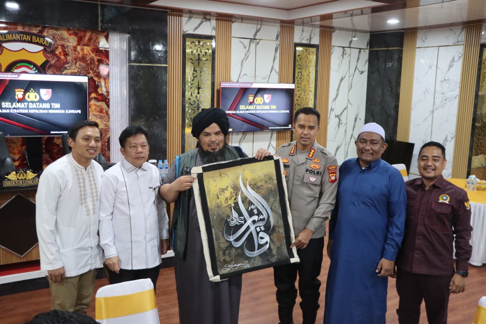 Pererat Ukhuwah dan Nilai Spiritual, Kapolresta Pontianak Terima Silaturahmi Ustaz Derry Sulaiman