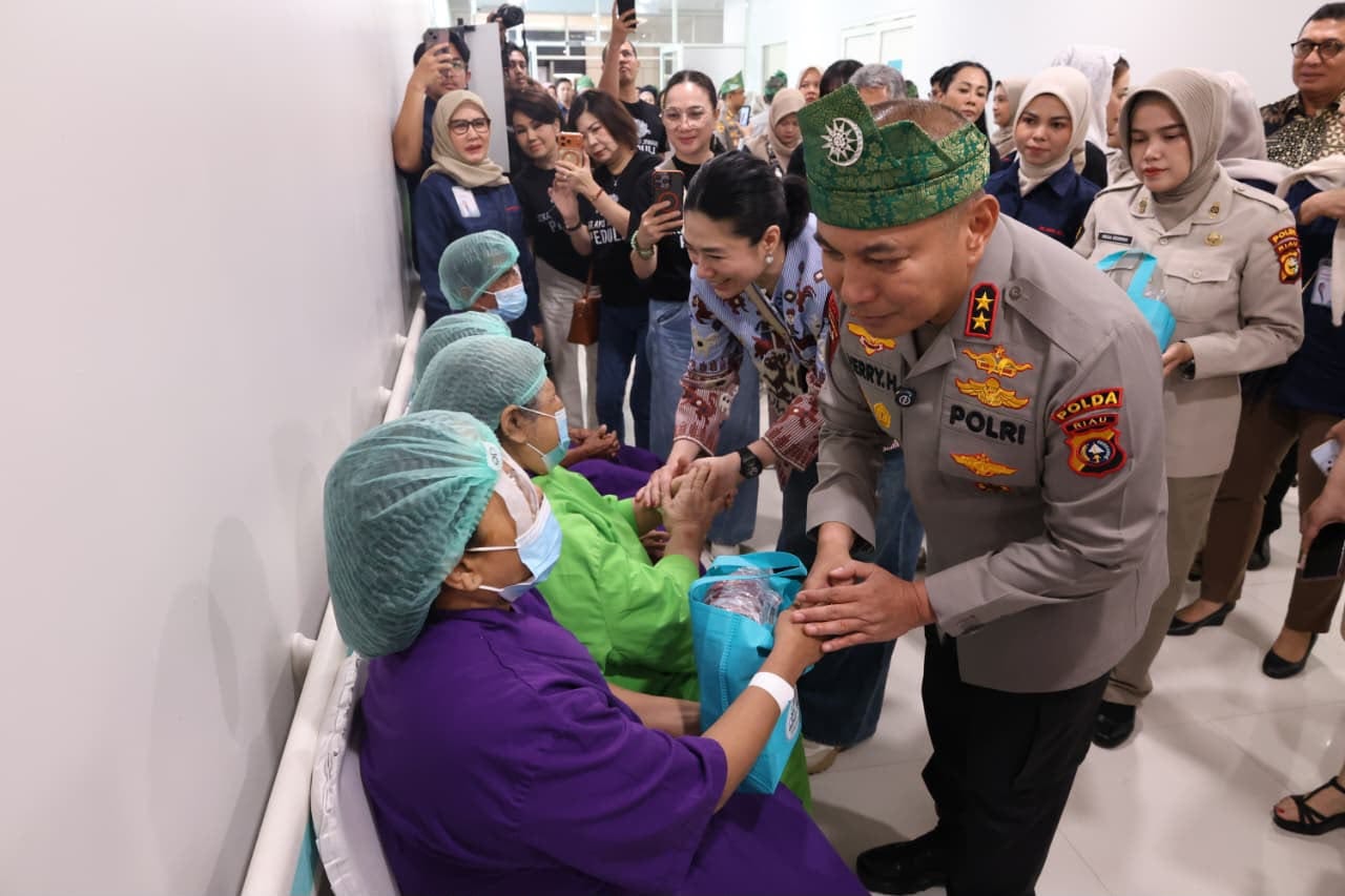 Polda Riau Wujudkan Kepedulian Sosial, 310 Warga Terbantu Melalui Program Operasi Katarak Gratis