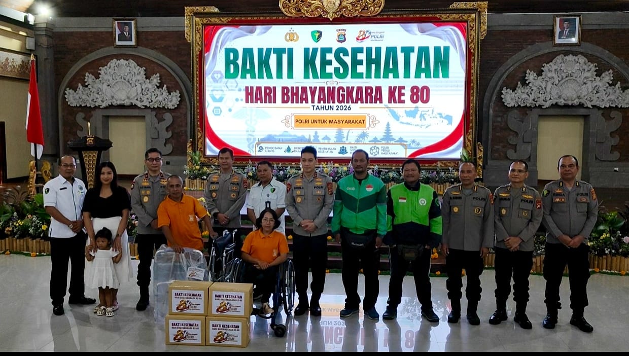 Bakti Kesehatan Hari Bhayangkara ke-80, Polda Bali Berikan Layanan Gratis hingga Bantuan Alat Kesehatan