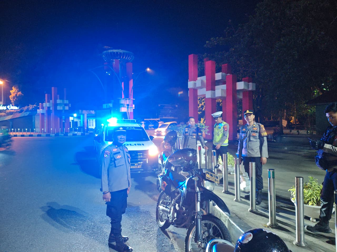 Sat Lantas Polresta Pontianak Gelar Patroli Skala Besar dan Blue Light Patrol Antisipasi Balap Liar