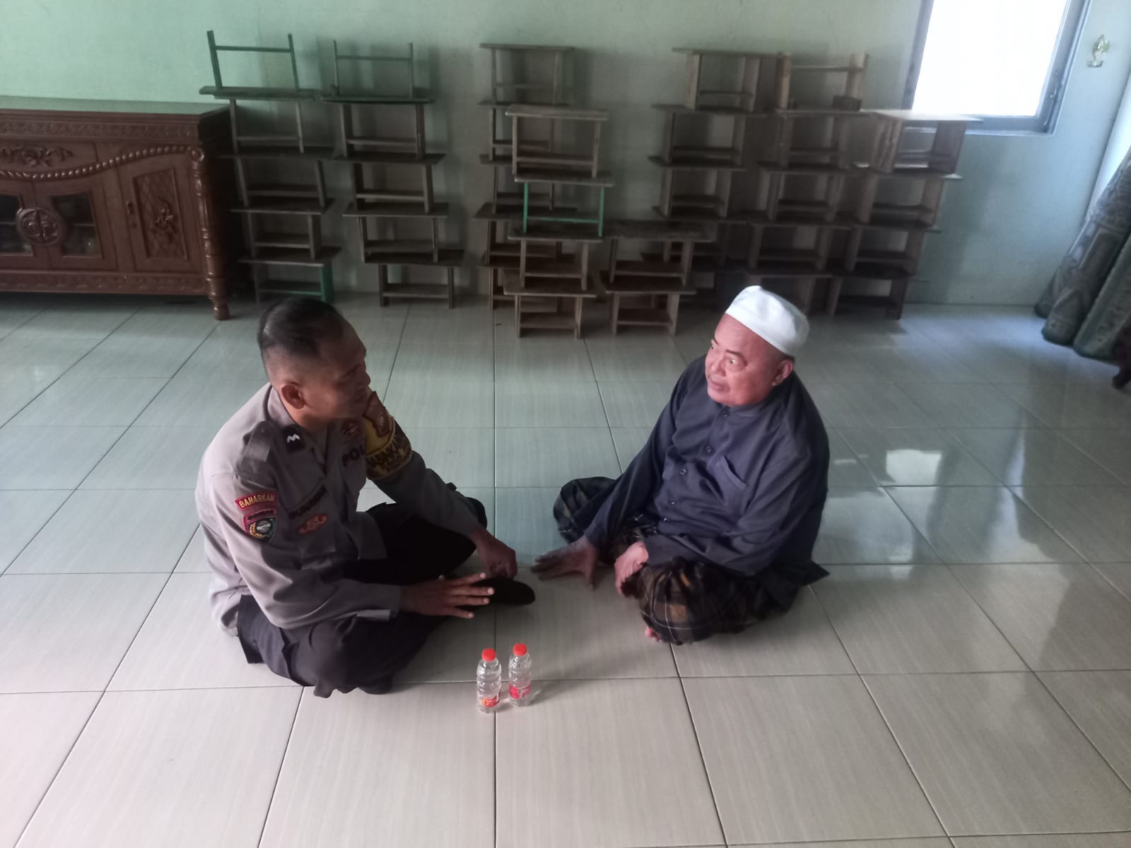 Bhabinkamtibmas Kelurahan Sei Jawi Dalam Gelar Sambang Dialogis, Ajak Warga Cegah Pencurian