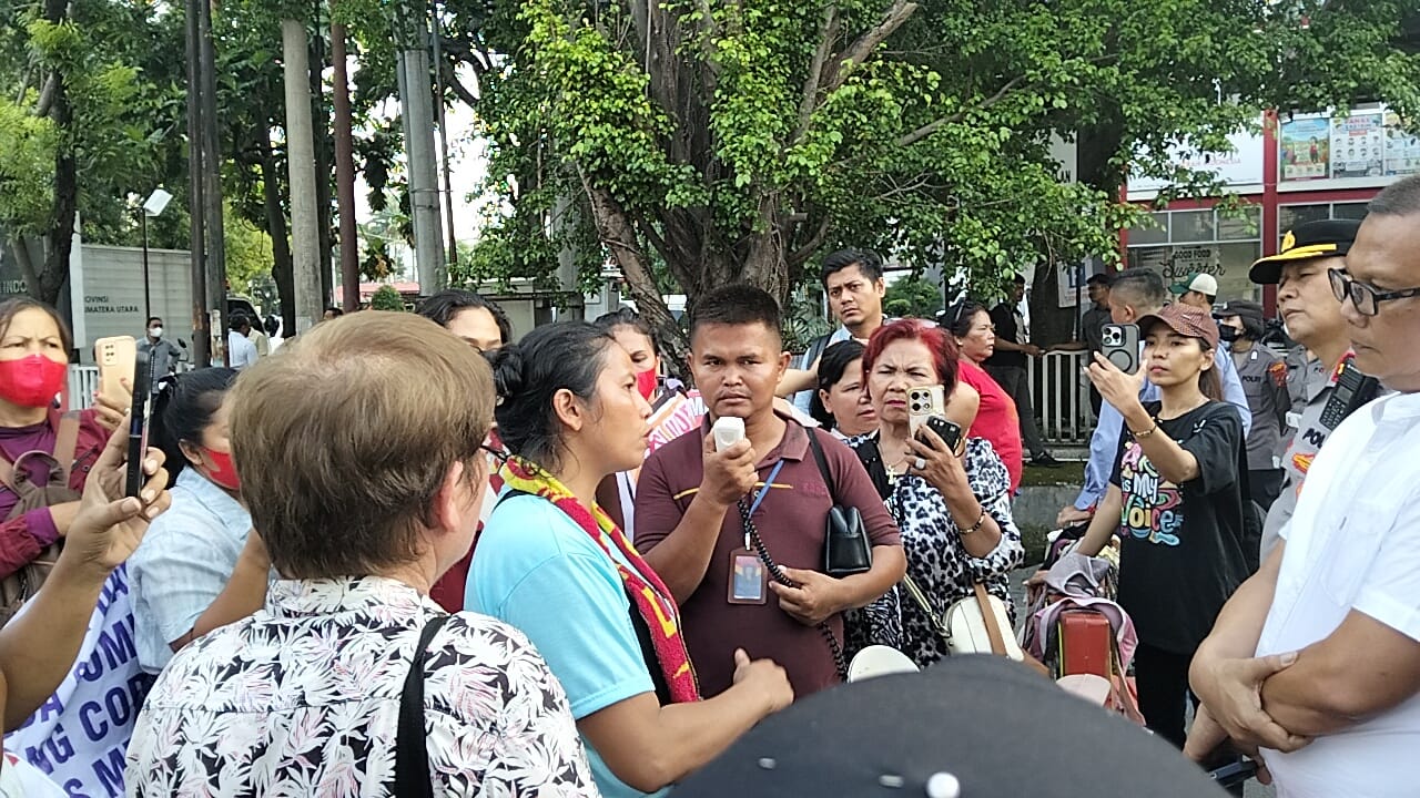 Pengguna Jalan Keluhkan Dampak Unjuk Rasa di Medan yang Ganggu Arus Kendaraan