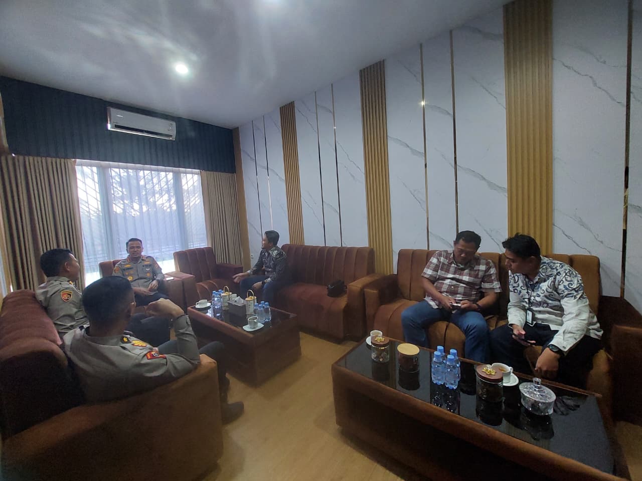 Kapolresta Pontianak Audiensi dengan PLN, Bahas Penyebab Pemadaman Listrik di Kota Pontianak