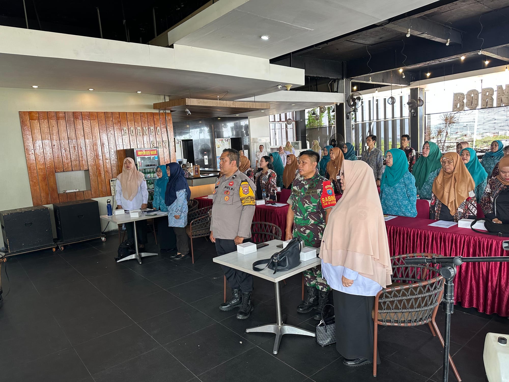 Bhabinkamtibmas Kelurahan Darat Sekip Hadiri Sosialisasi Pembentukan Gerakan Keluarga Sehat Tanggap dan Tangguh Bencana