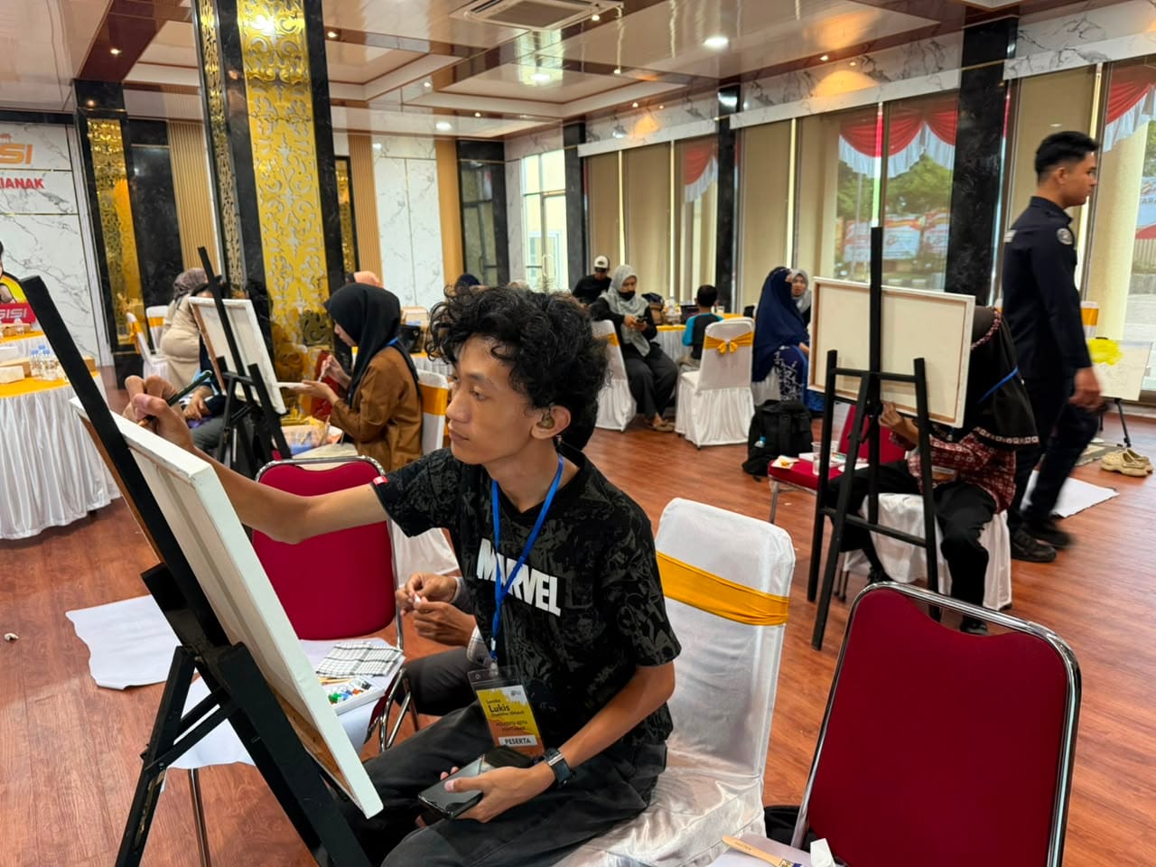Polresta Pontianak Hadirkan Ruang Berkarya bagi Disabilitas Melalui Lomba Lukis Hari Bhayangkara ke-80