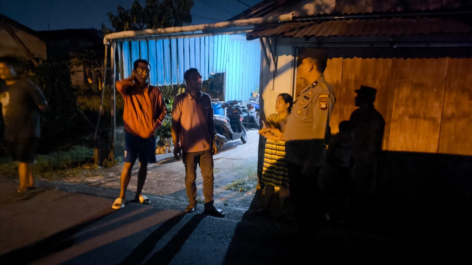 Laporan 110 Ditindaklanjuti, Polsek Pontianak Kota Berhasil Damaikan Perselisihan Orang Tua dan Anak