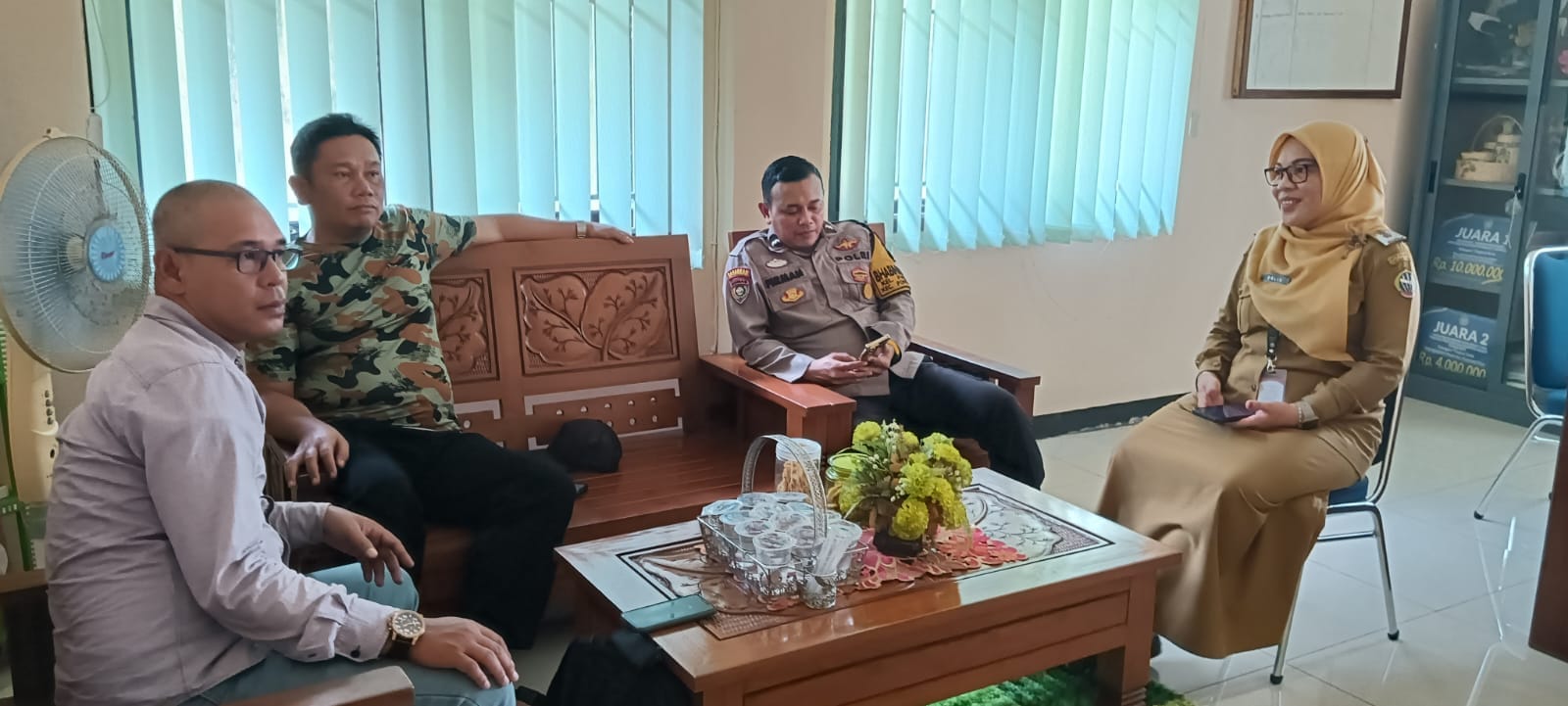 Bhabinkamtibmas Parit Mayor Tindak Lanjuti Laporan Warga Melalui Giat Sambang