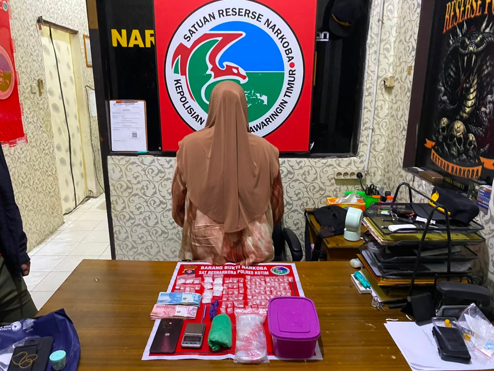 Satresnarkoba Polres Kotim Ringkus Bandar Narkoba di Kawasan Jl Jenderal Sudirman Km 28, Barbuk 63,19 Gram.