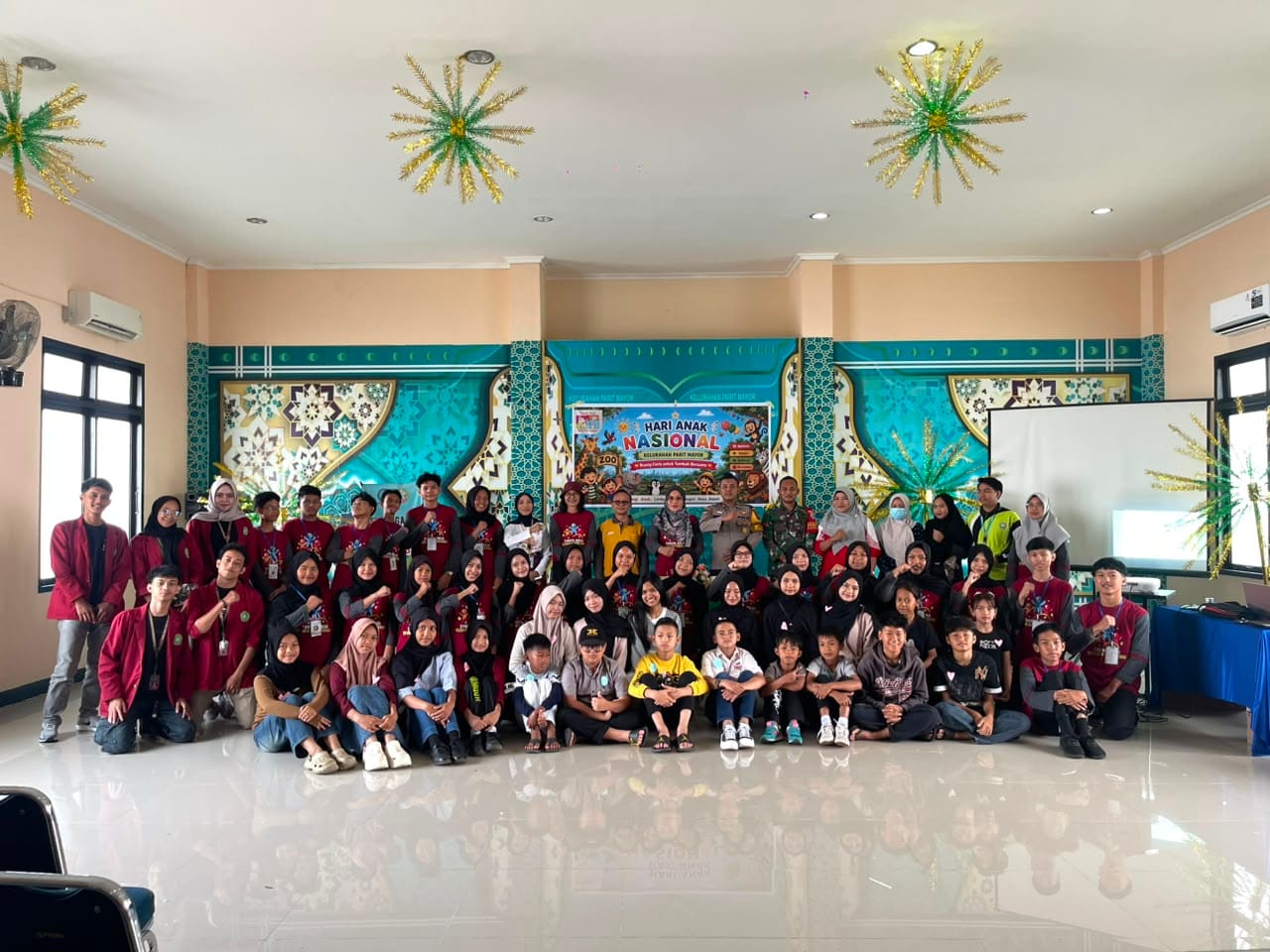 Momentum Hari Anak Nasional, Bhabinkamtibmas Parit Mayor Ajak Anak-anak Wujudkan Lingkungan Aman dan Ramah Anak