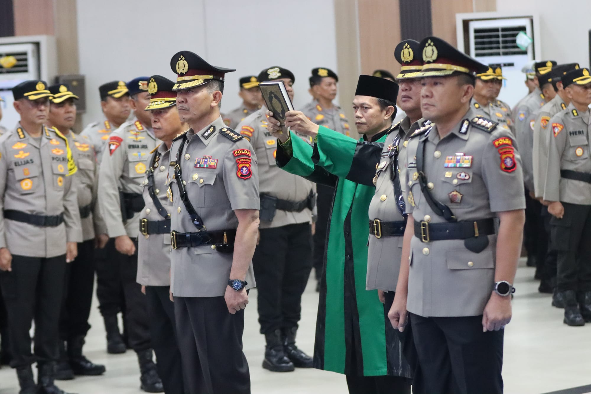 Sertijab Irwasda, Karo SDM, dan Dua Kapolres Warnai Langkah Penyegaran Organisasi di Polda Kalteng
