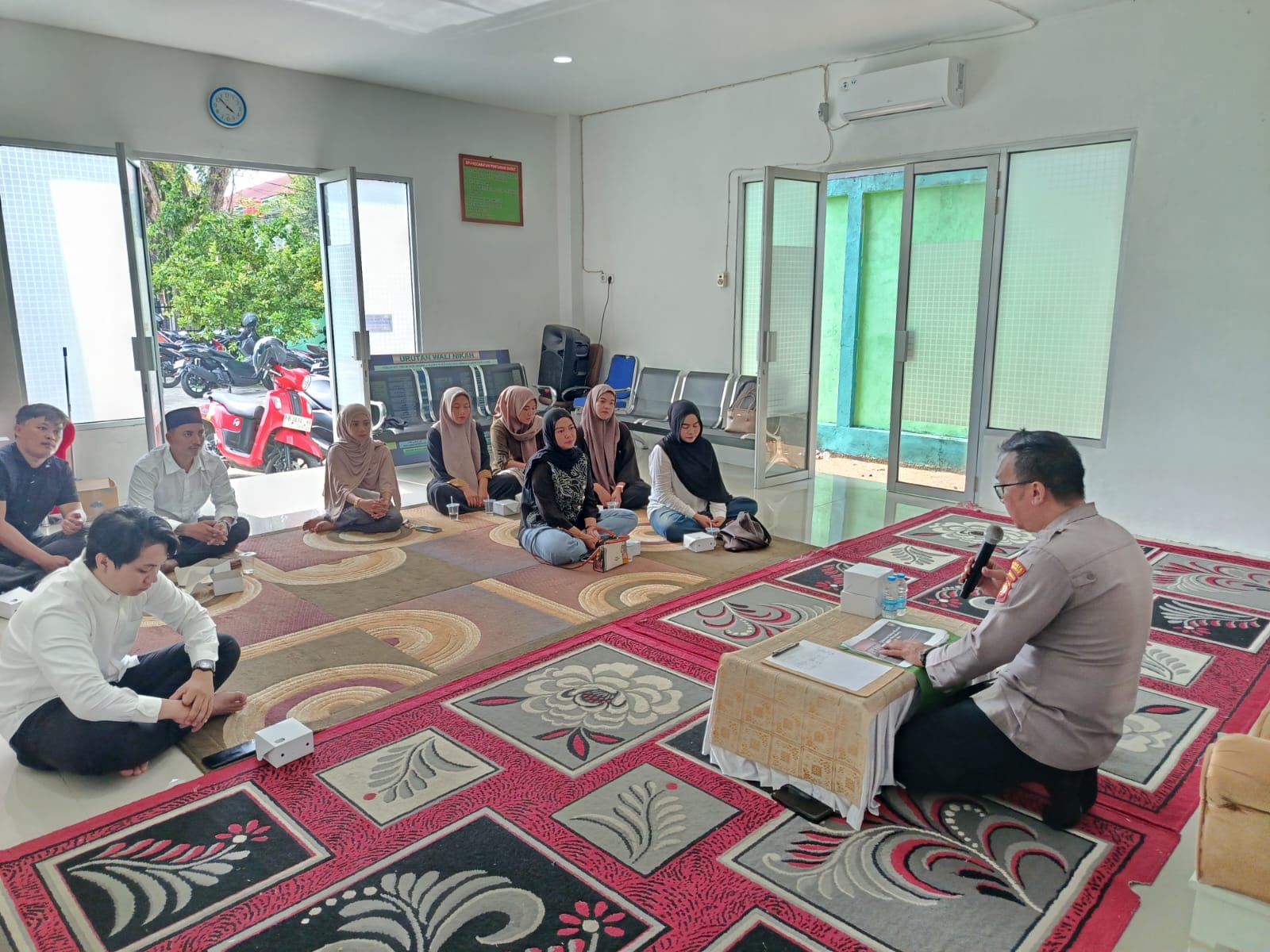 Perkuat Ketahanan Keluarga, Satbinmas Polresta Pontianak Berikan Penyuluhan PKDRT dan Himbauan Kamtibmas bagi Calon Pengantin