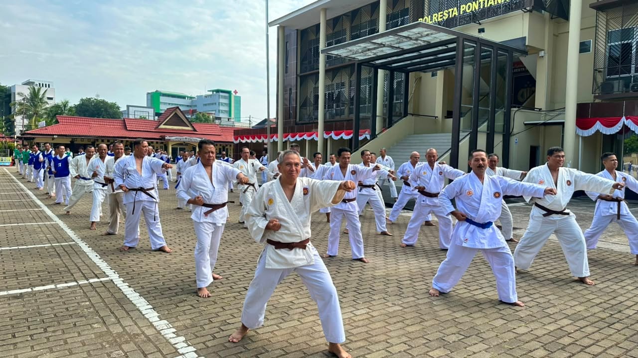 Uji Kemampuan dan Kesiapan Personel, Bag SDM Polresta Pontianak Laksanakan Ujian Bela Diri Polri untuk UKP Januari 2027