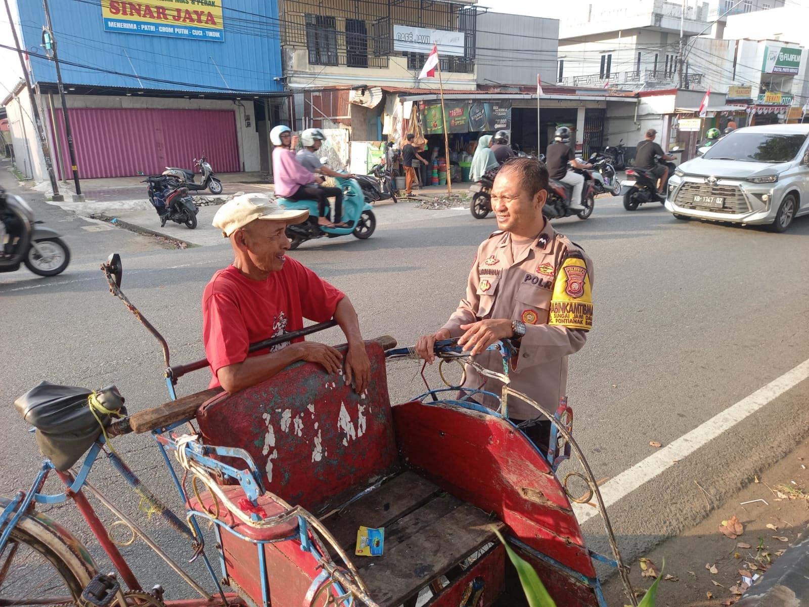 Patroli Himbauan dan DDS, Bhabinkamtibmas Sei Jawi Dalam Ajak Masyarakat Aktif Menjaga Kamtibmas
