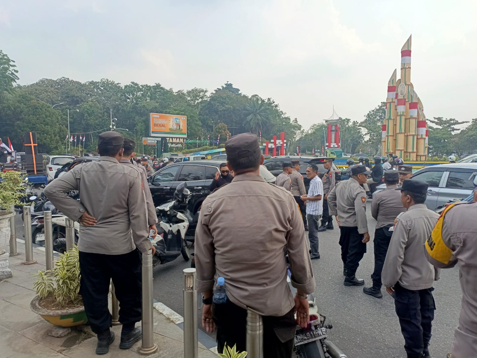 Jaga Keamanan Aksi Damai, Polresta Pontianak Lakukan Pengamanan Aliansi Darurat Asap