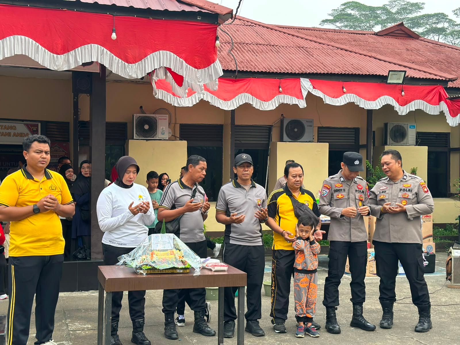 Semarak HUT RI ke-81, Polsek Pontianak Selatan Rayakan Kebersamaan Bersama Keluarga