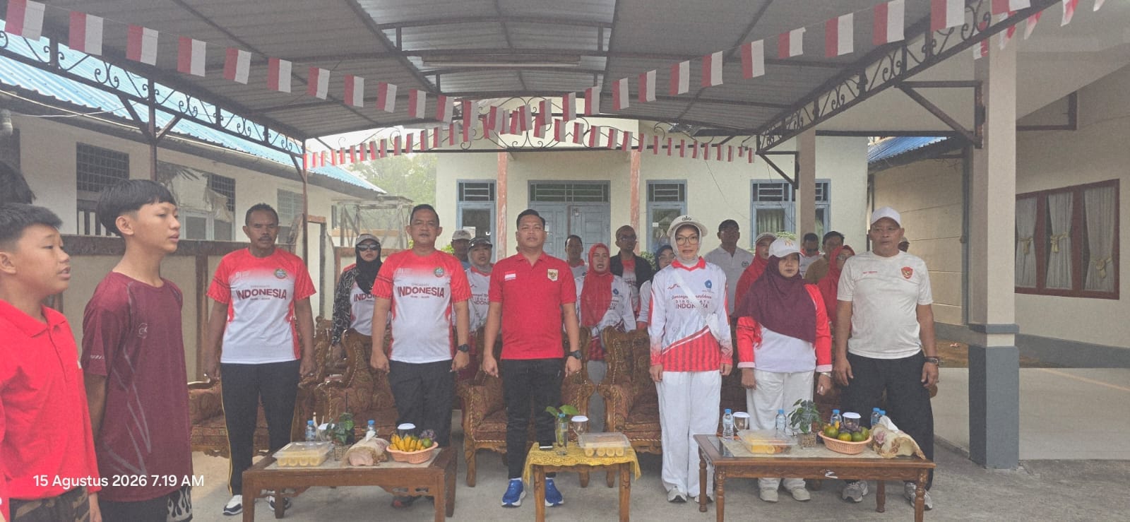 Jalin Kebersamaan dengan Masyarakat, Kapolsek Pontianak Timur Hadiri Jalan Santai HUT Kemerdekaan RI