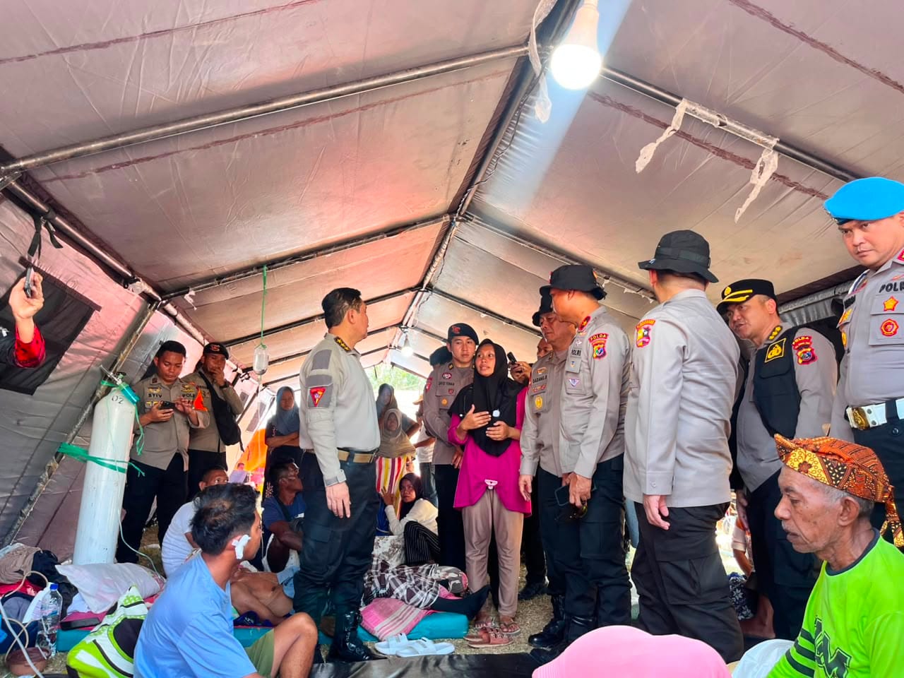 Astamaops Kapolri Turun Langsung Maksimalkan Operasi Kemanusiaan di Manggarai, 45 Posko Tampung 13.881 Pengungsi