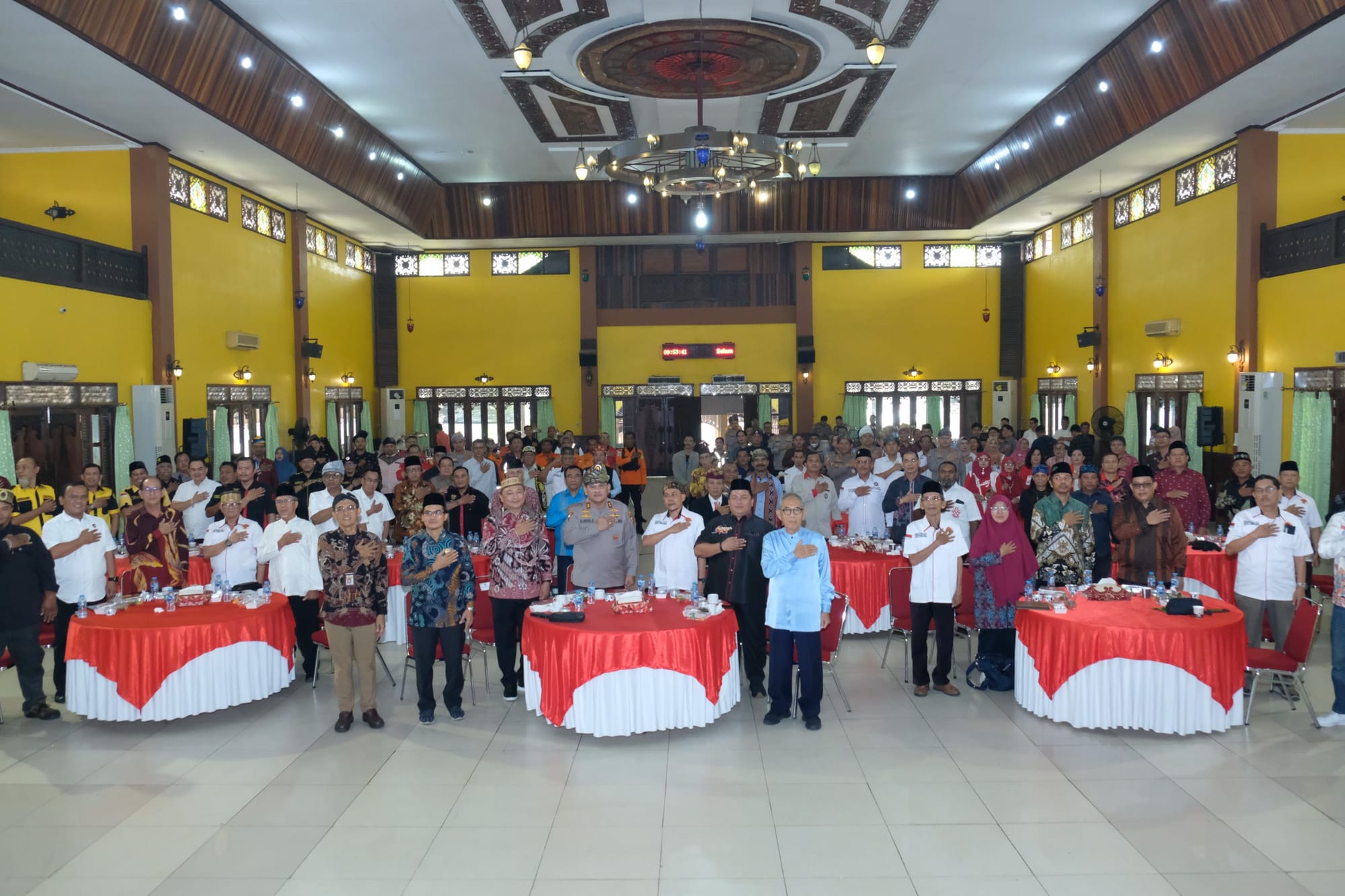 Kapolda Kalbar Perkuat Solidaritas dan Kamtibmas melalui Sinergi Bersama Mitra Strategis