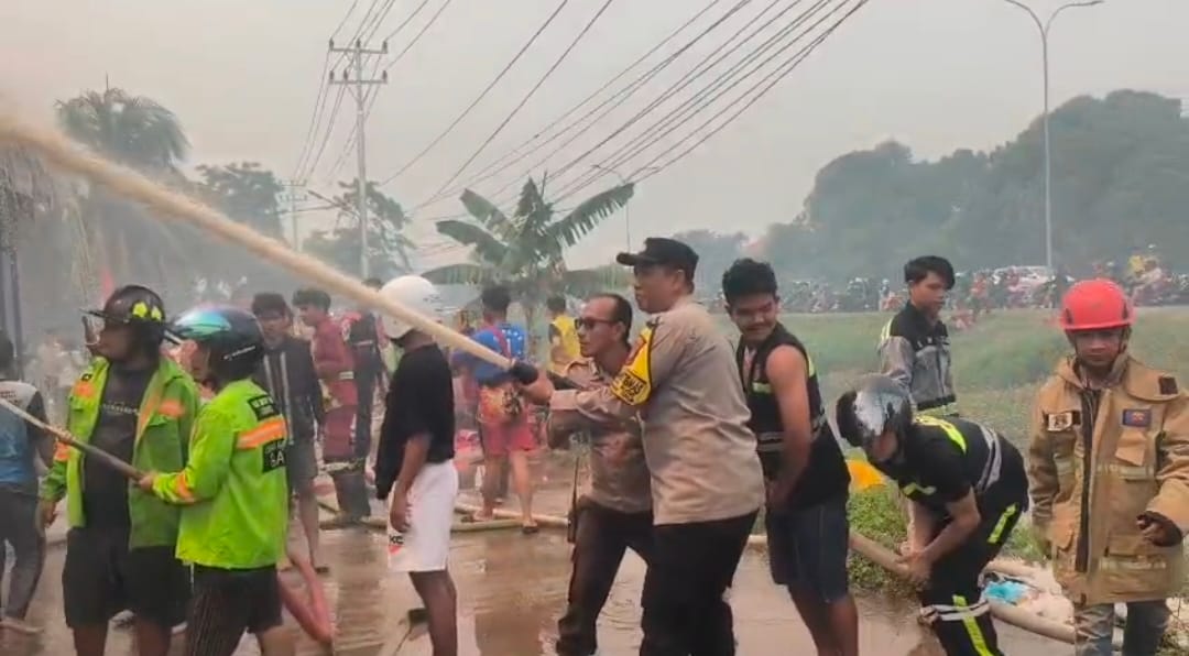 Tindak Lanjut Laporan Kebakaran, Kapolsek Pontianak Timur Datangi TKP di Jalan Paralel Tol