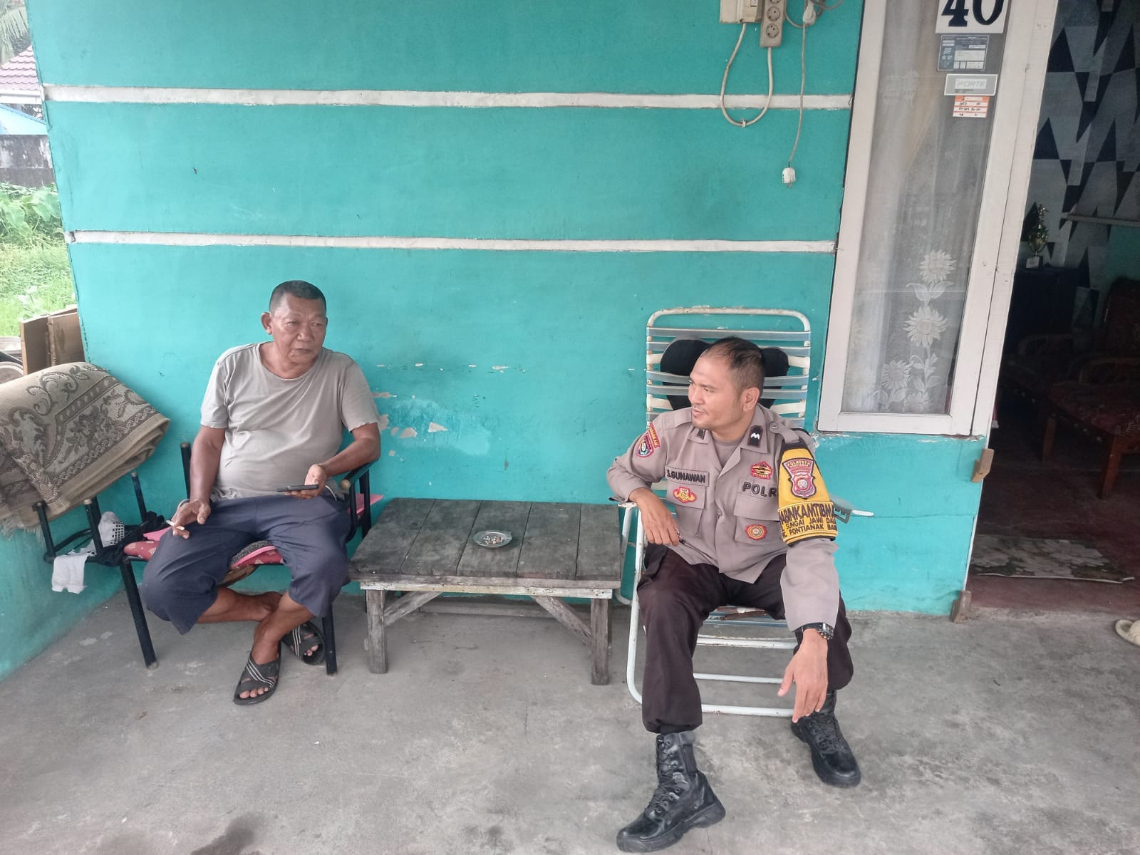Antisipasi Aksi Pencurian, Bhabinkamtibmas Sei Jawi Dalam Tingkatkan Komunikasi dengan Warga