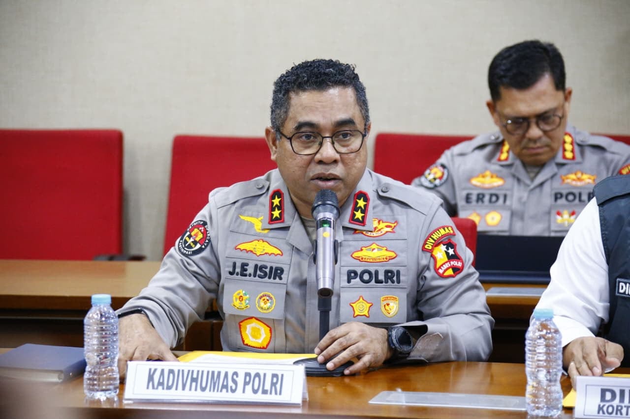 Polri Kerahkan 300 Personel Brimob dari Kaltim dan Bali untuk Tangani Karhutla di Kalbar