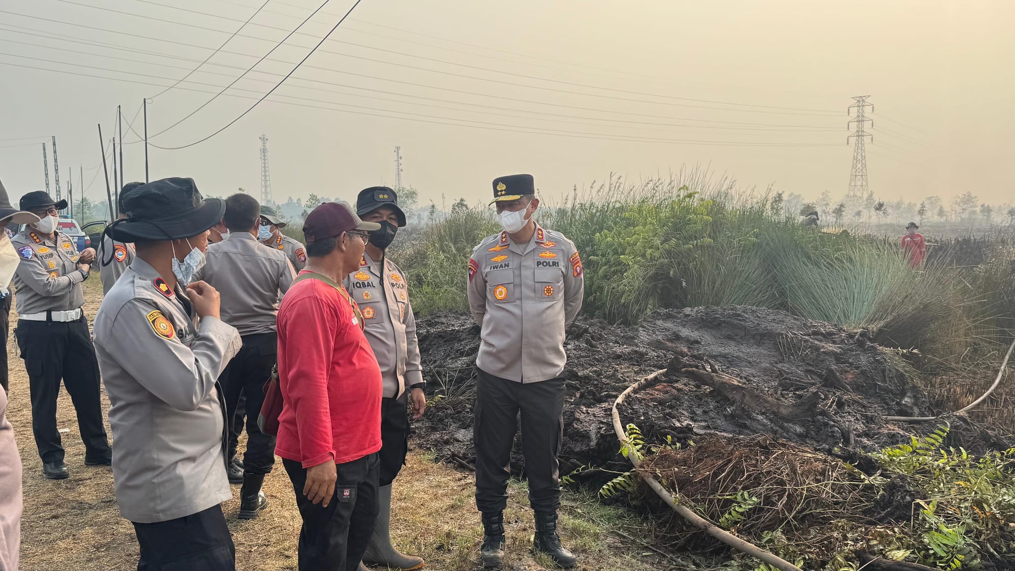 Tinjau Lokasi Karhutla di Tumbang Nusa, Kapolda Kalteng Apresiasi Kerja Keras Satgas